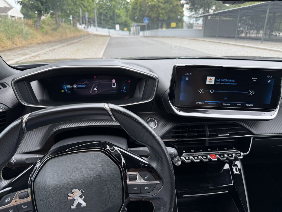 Peugeot 2008 — fotografia 6