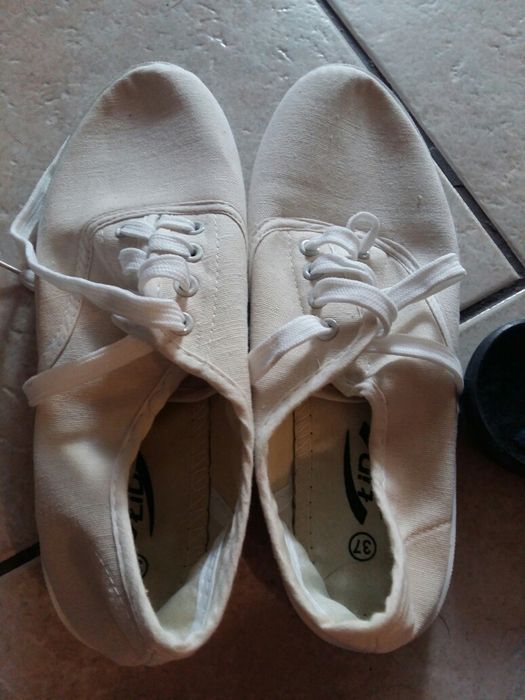 Tenisowki nieużywane