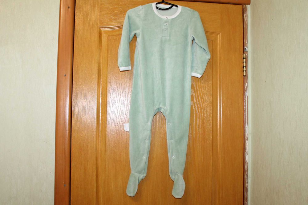 Детский махровый теплый комбинезон на 1-2 года 2 штуки Новые