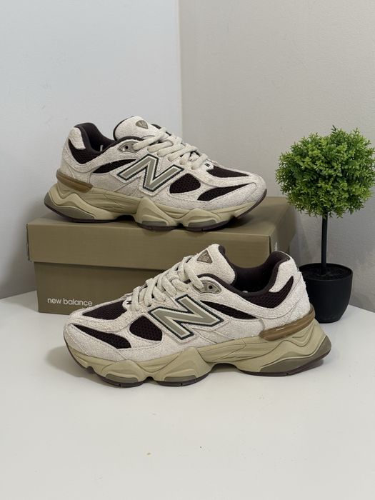 New Balance 9060 krem rozmiar 40