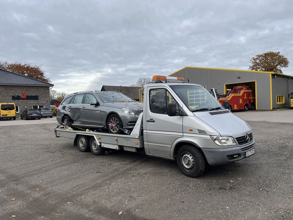 Pomoc drogowa Szczecin 24h- autoholowanie holowanie laweta transport