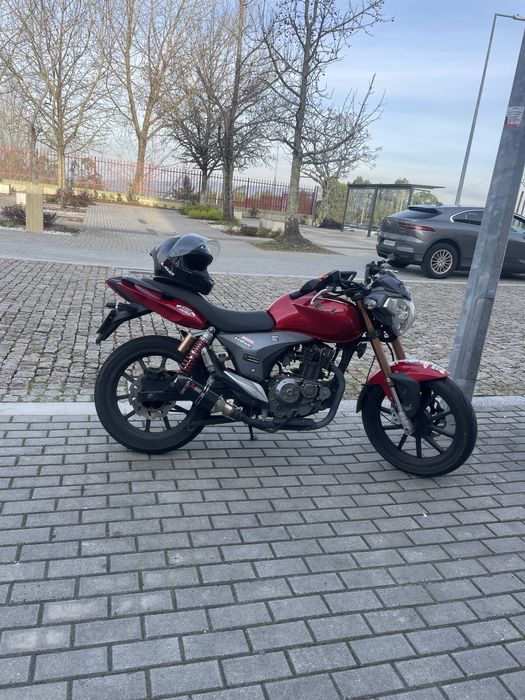Rkv 125 como nova