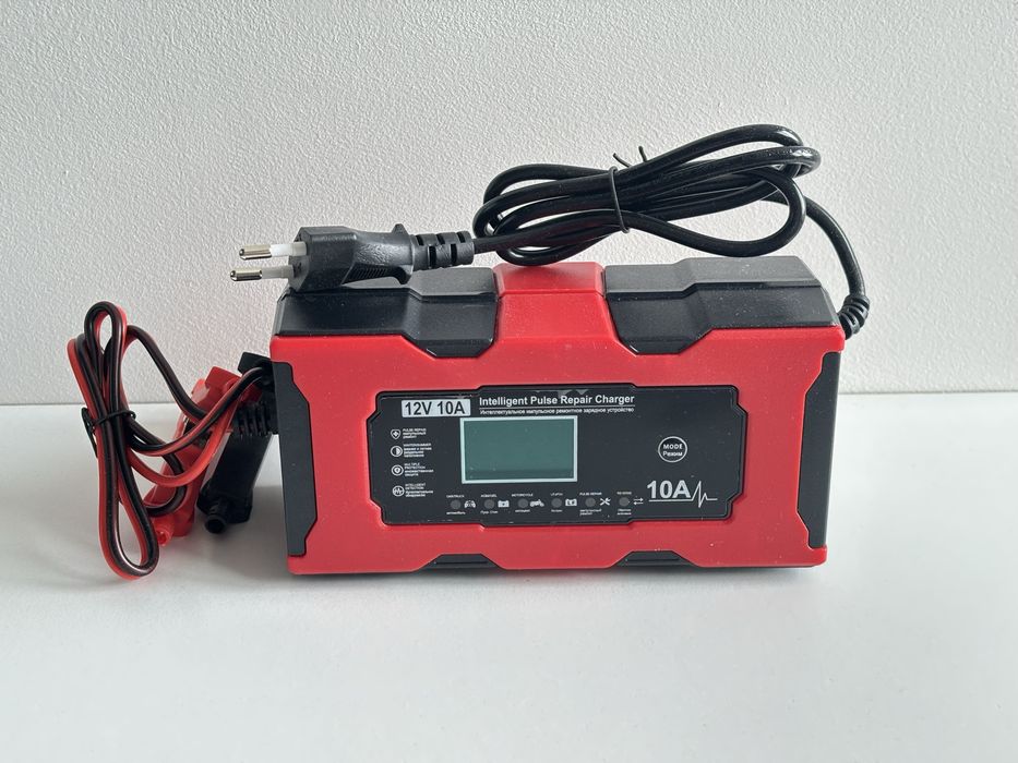 Продам інтелектуальний зарядний пристрій 12V 10A