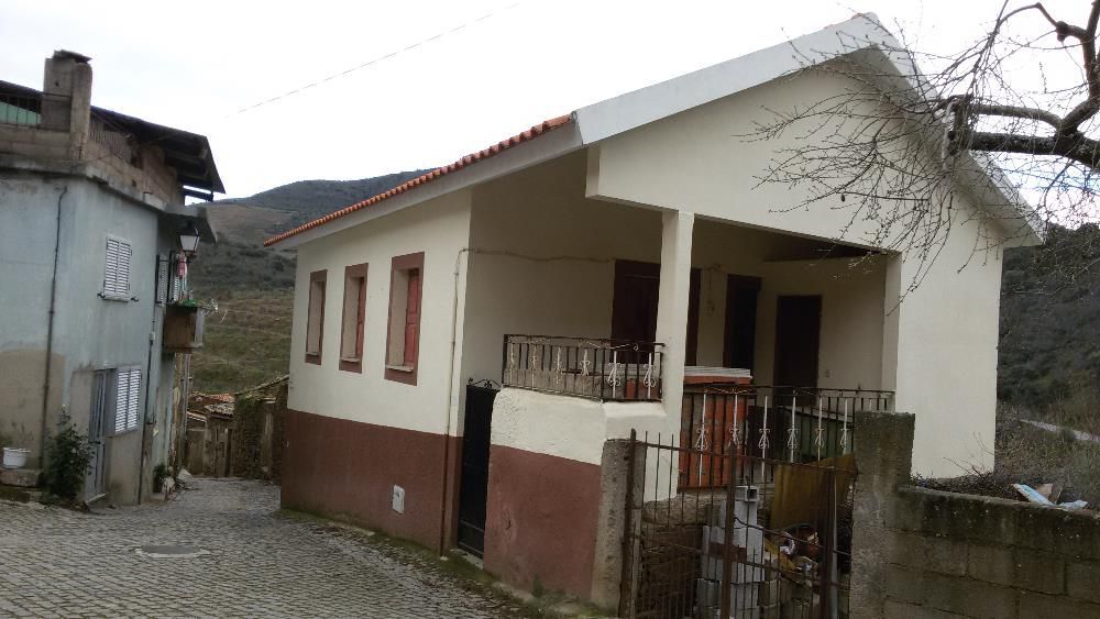 Casa na Aldeia (Oportunidade única!).