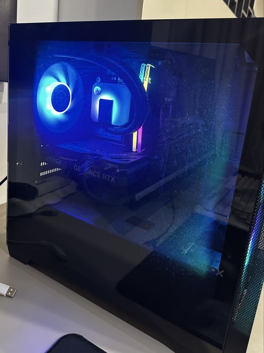 Torre de PC fixo para gaming