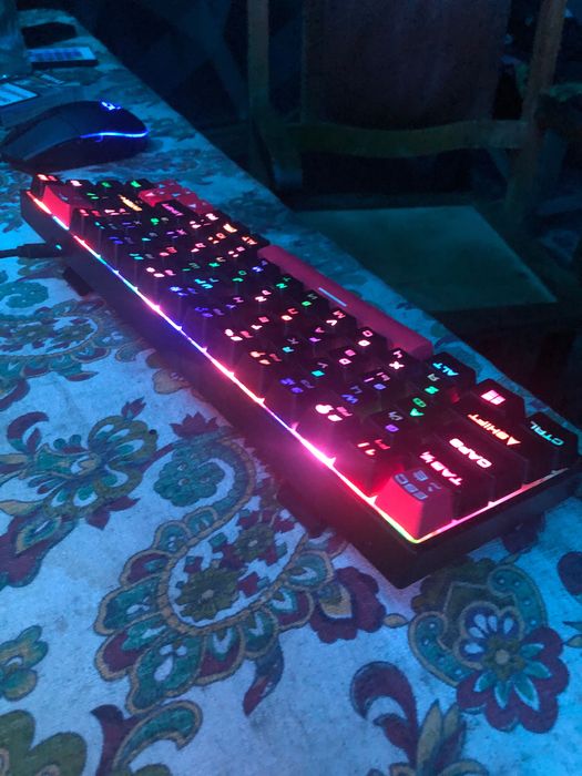 Продам пк в полном сборе, монитор, мышь, клавиатура, системный блок