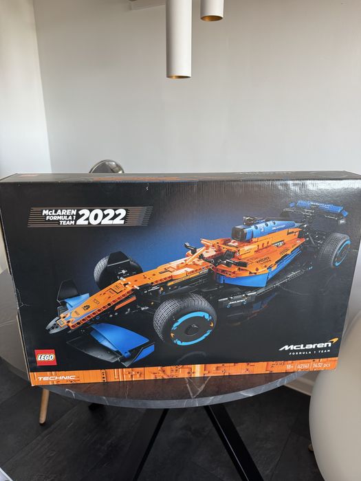 Lego Technic - F1 McLaren 421141