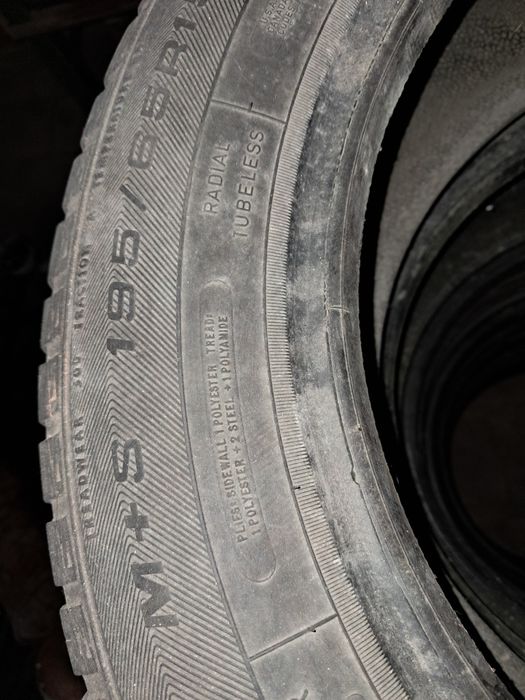 Продам 2 шини r 15 195/65