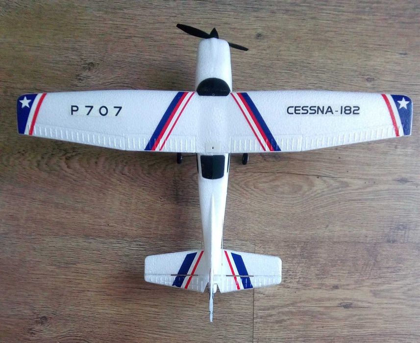 Samolot RC sterowany Cessna P 707 2,4G 3k 50x39