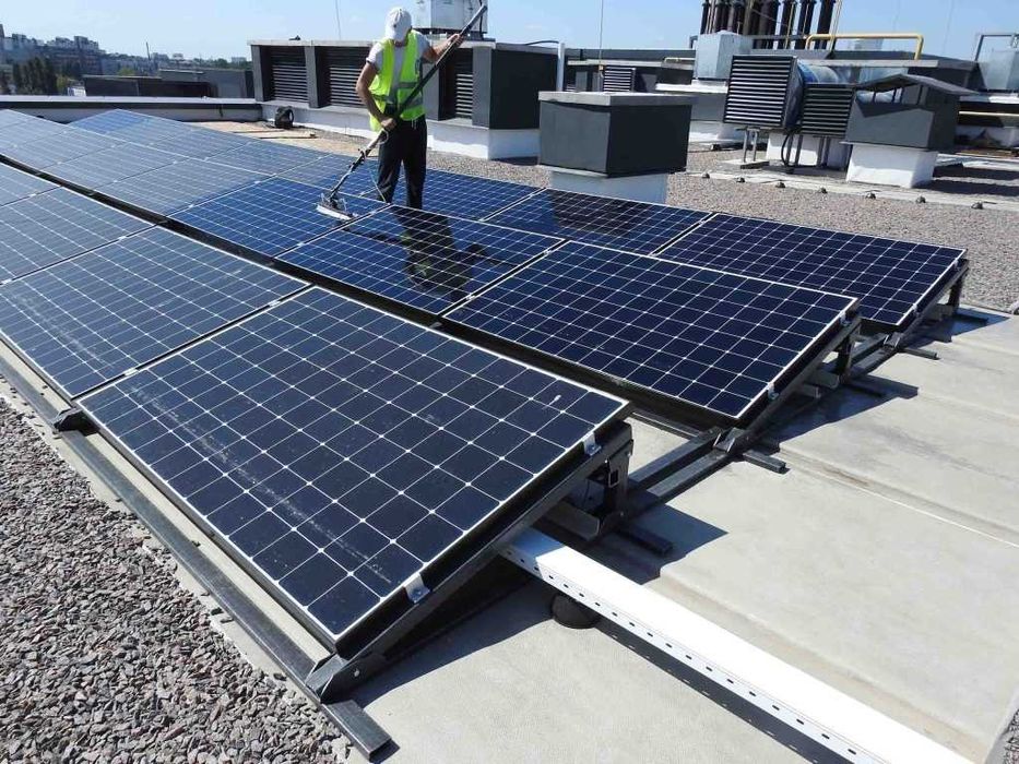 Монтаж сонячних панелей, гібридних інверторів солнечных панелей