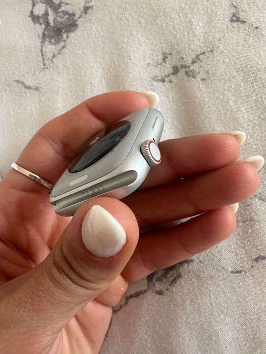 Apple Watch SE 2022 GPS + CELLULAR (para peças)