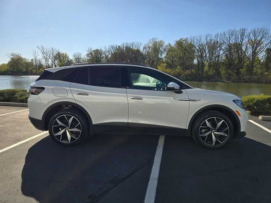 Volkswagen ID.4 Pro S      2024