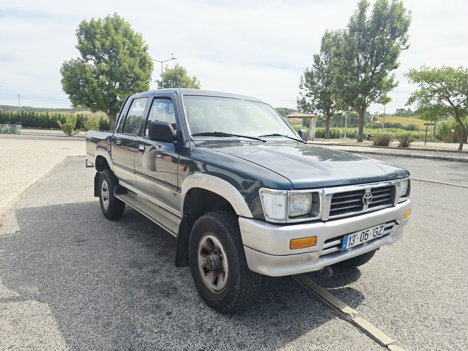 Toyota Hilux 4x4 c/d