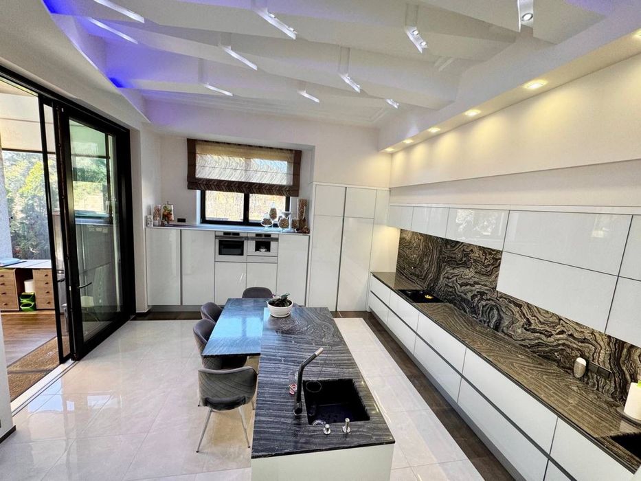 Аренда роскошного дома в элитном поселке Сосновый Берег