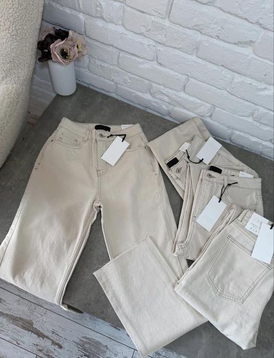 Прямі джинси ZARA