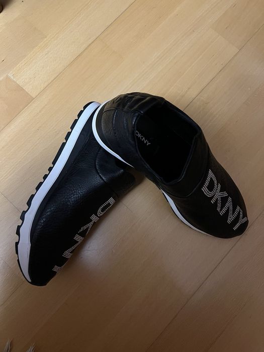 Мокасины слипоны кроссовки  DKNY кожа