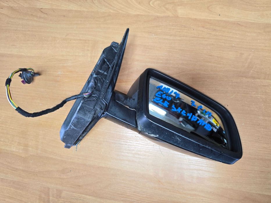 BMW 5 E60 E61 Lusterko Zewnętrzne Prawe Lewe 7 PIN Ele. Składane A08/7