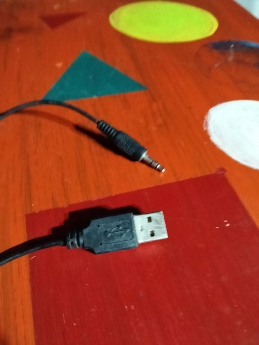 Colunas  Trust Leto 2.0 (Alimentação USB) – Como Novas