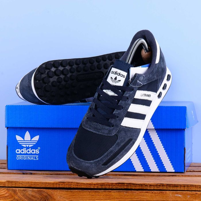 (2399) Кросівки Adidas LA Trainer сірий з білою підошвою (41-46) адідас