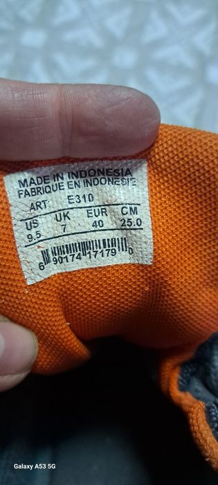 Кросівки зимові жіночі