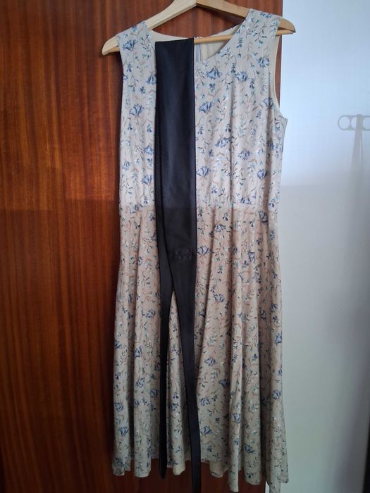 Vestido creme florido, Tam 42