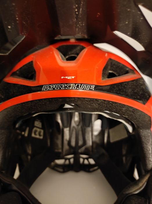 Capacete fechado met large 2020