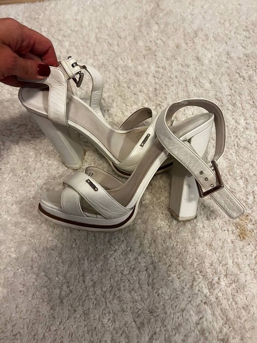 Iceberg 37 розмір (24 см)