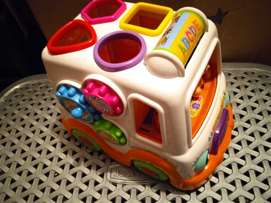 Interaktywne autko dla dziecka