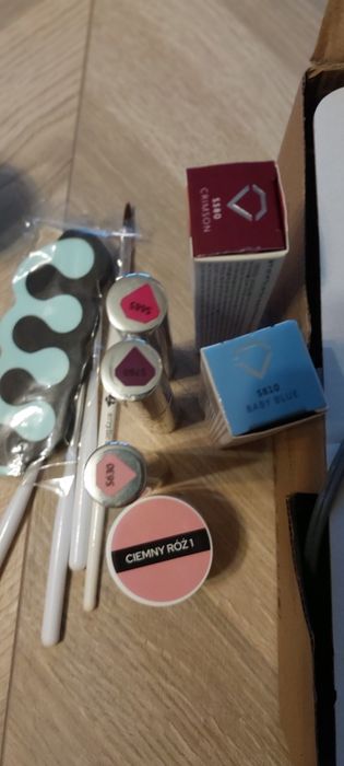 Sprzedam rzeczy do robienia hybrydy