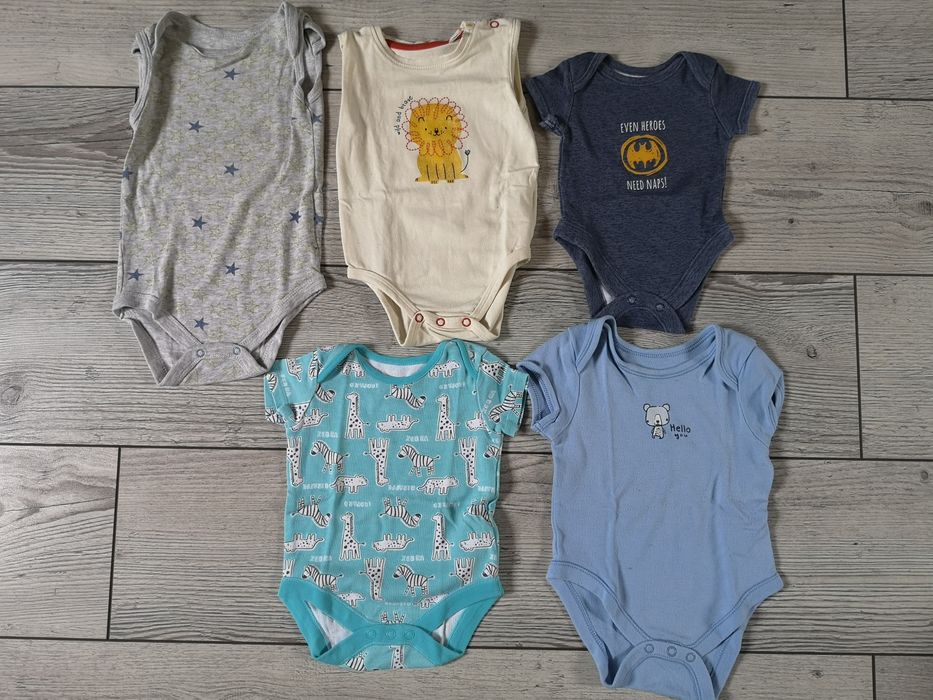 Czapka niemowlęca, paka ubranek