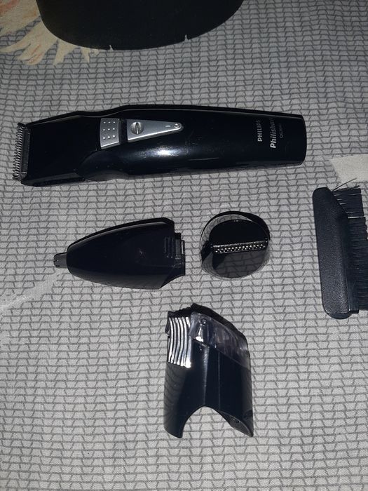 Машинка для стрижки philips б.у рабочая.