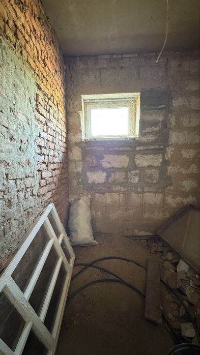 Продам будинок 115м2 в центрі смт Березна, 15 соток землі!