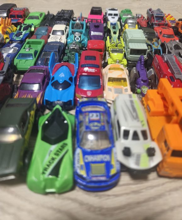 Машинки hot wheels і інші
