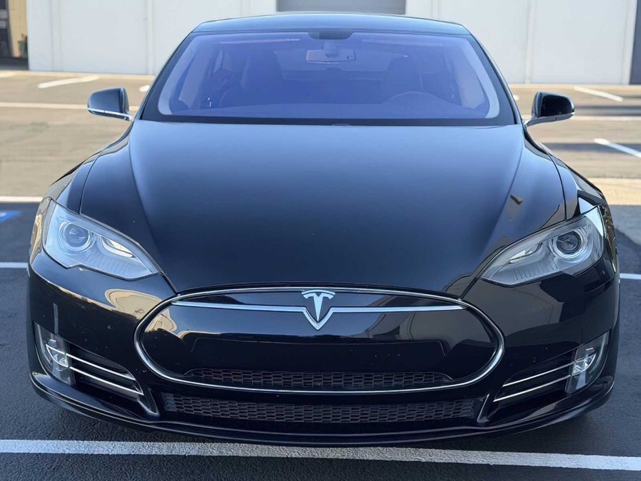 Tesla Model S      2013