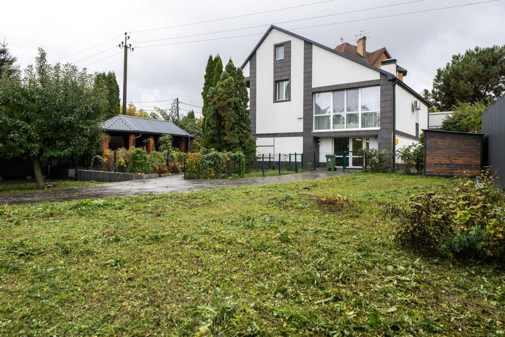 продаж будинку Козин 190 кв.м + 90 кв.м мансарда