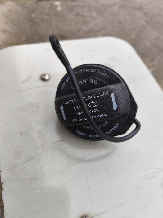 Кришка бака ауді q3