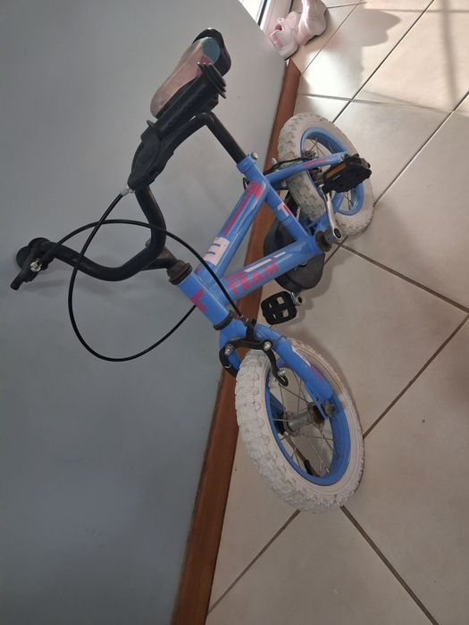 Bicicleta menina