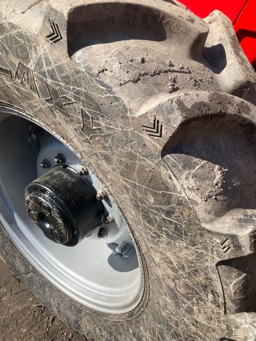 Трактор кейс 7220