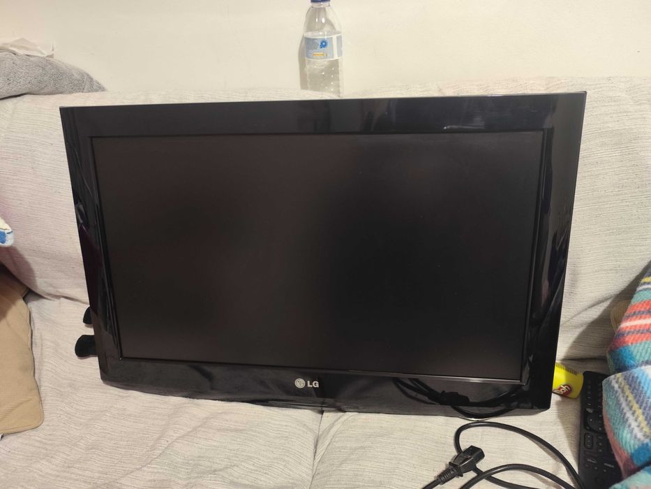 TV LG 32'' – Funciona Perfeitamente (sem base)
