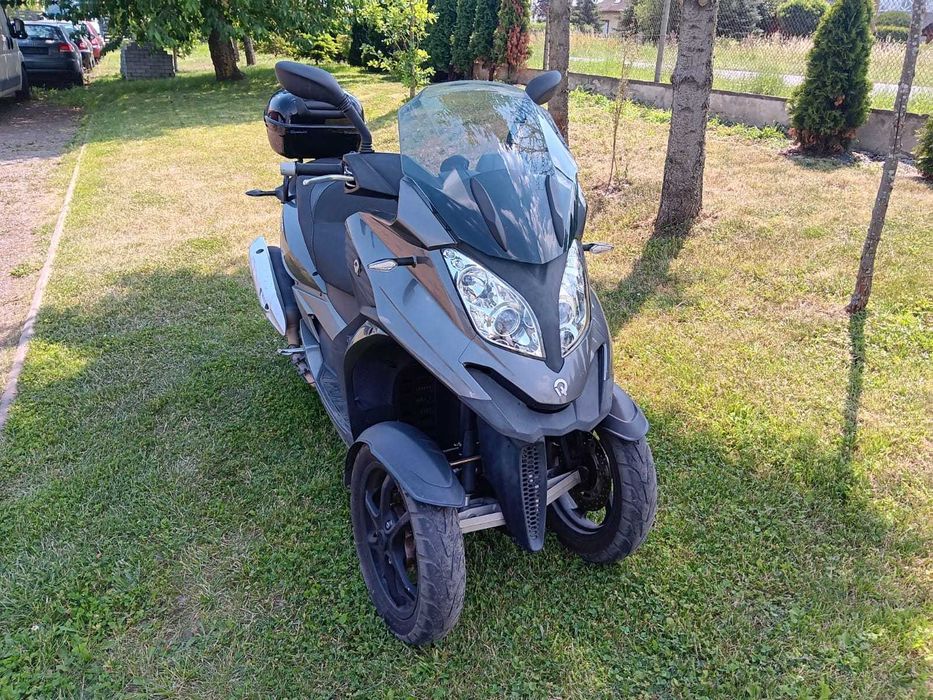 Skuter Quadro 350
