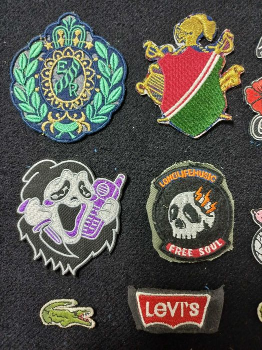 Emblemas ou patches em tecido bordados 10 unidades