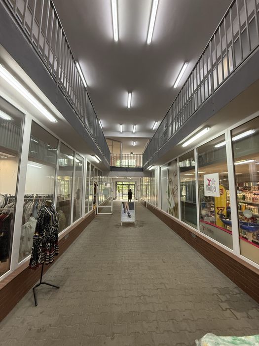 Pasaż handlowy 2300 m2 centrum Jaworzna