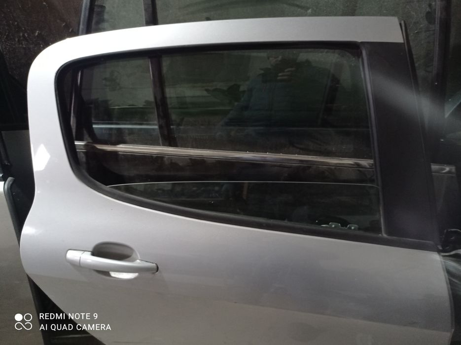 Двері задні правий задній peugeot 308 1 t7 07 - 13 рестайлінг 5 дверей