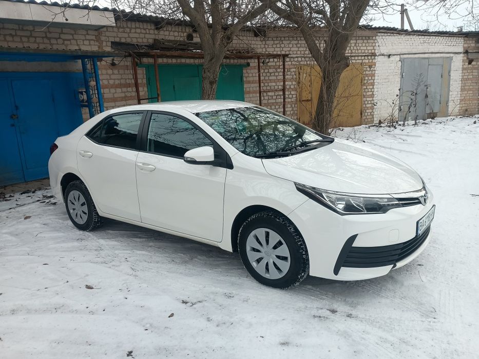 Продам офіційну  Toyota Corolla 2017