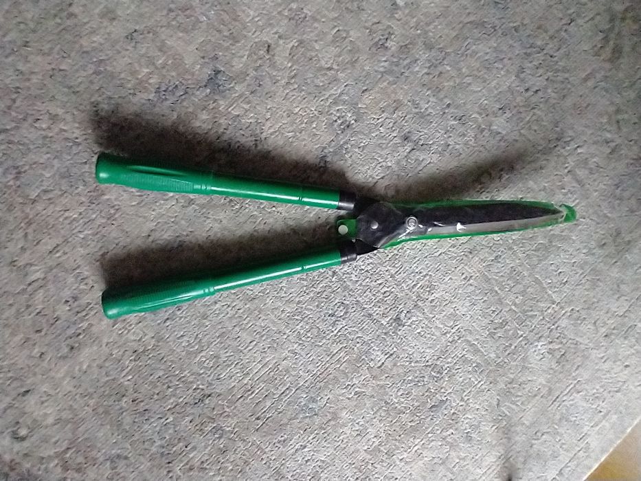 Sekator Nożyce  ogrodowe . ,