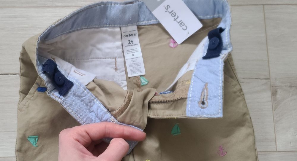 Нові шорти Carter's