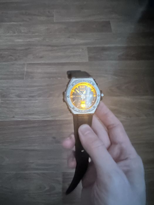 Продам часы Casio