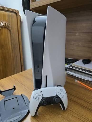 Ps5  com Leitor + comando oficial  Sony  - Pode ser testada - Ler anúncio  !!