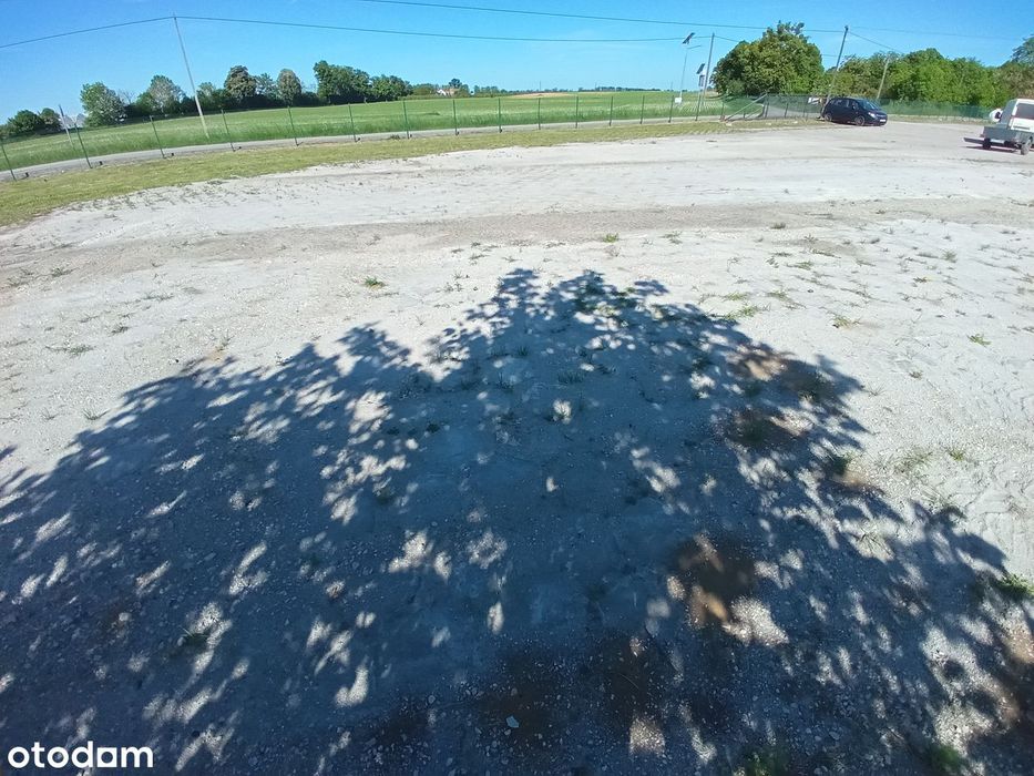 Plac utwardzony/monitoring/moźliwość powiększenia plus wiata