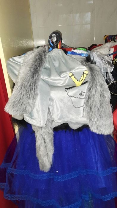 Продам карнавальні костюми оптом